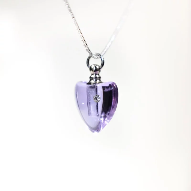 Naszyjnik Plaznatyczny - Fioletowe Serce